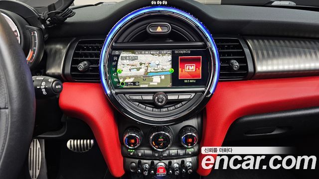 Mini Cooper 2019 — photo 20