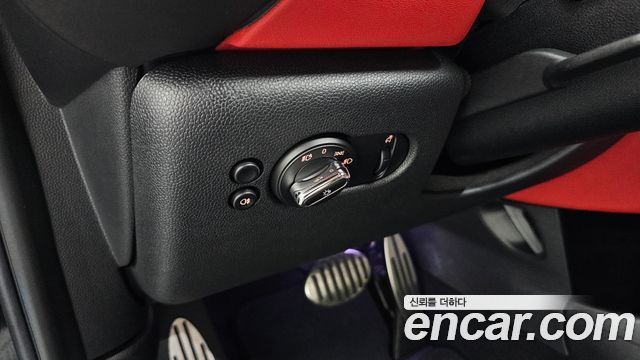 Mini Cooper 2019 — photo 22