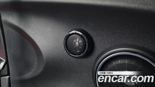 Mini Cooper 2019 — photo 26