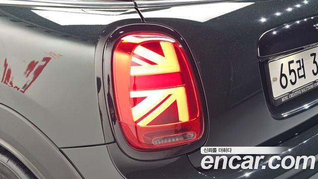 Mini Cooper 2019 — photo 9