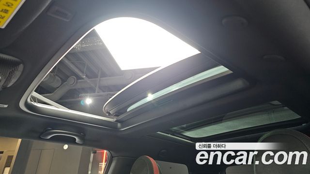 Mini Cooper 2019 — photo 28