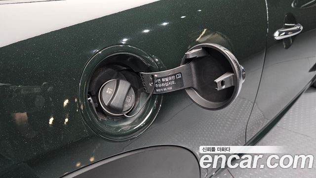 Mini Cooper 2019 — photo 30