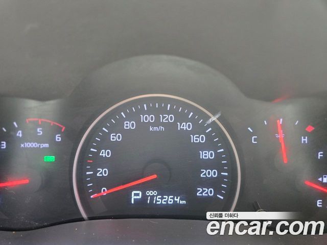 Kia Canival 2013 — photo 8