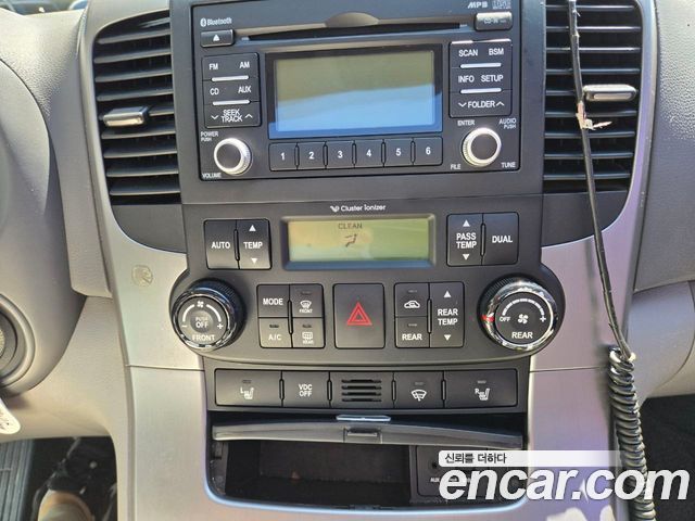Kia Canival 2013 — photo 15