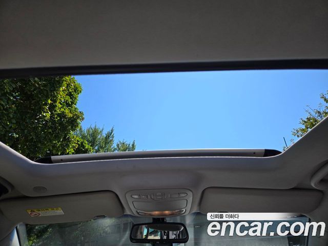 Kia Canival 2013 — photo 17