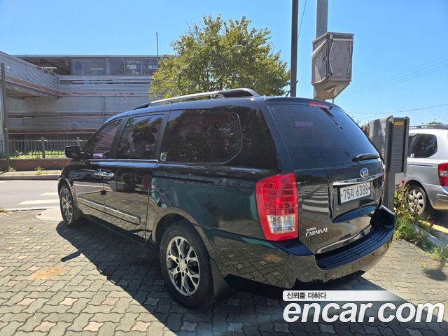 Kia Canival 2013 — photo 20