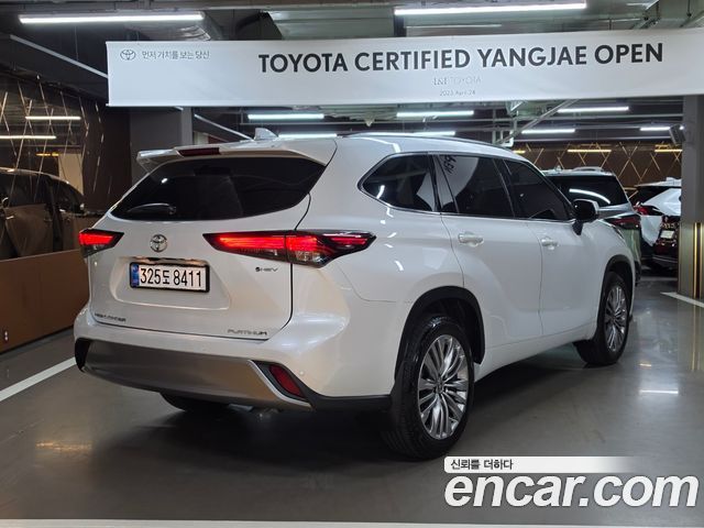 Toyota Highlander 2025 — photo 2
