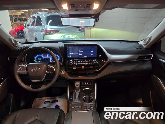 Toyota Highlander 2025 — photo 10
