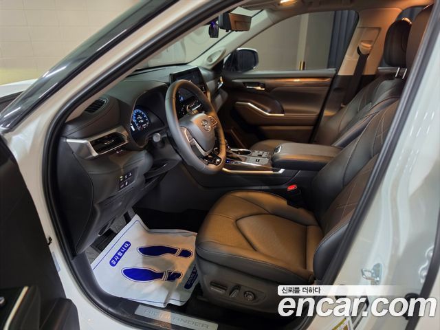 Toyota Highlander 2025 — photo 11