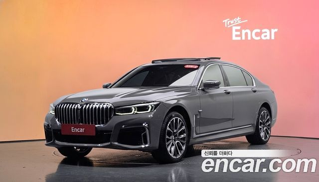 BMW 7-Series 2021 — photo 1