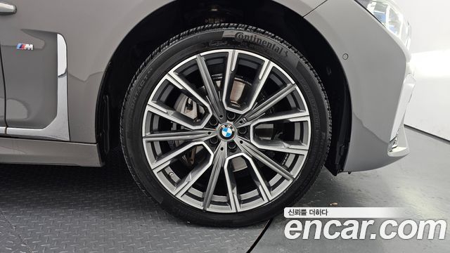 BMW 7-Series 2021 — photo 7