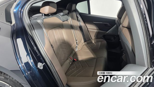 BMW 5-Series 2024 — photo 17