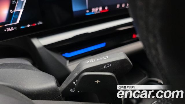 BMW 5-Series 2024 — photo 28