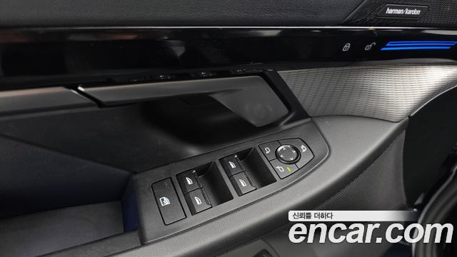 BMW 5-Series 2024 — photo 29