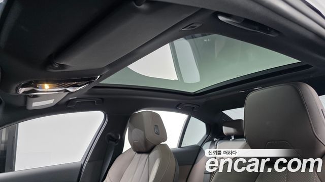 BMW 5-Series 2024 — photo 37