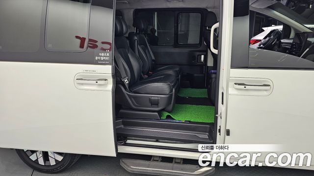 Hyundai Staria 2023 — photo 18