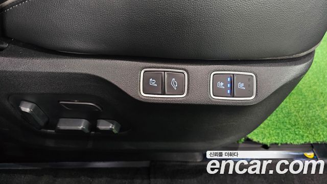 Hyundai Staria 2023 — photo 24