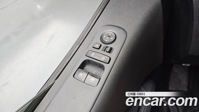 Hyundai Staria 2023 — photo 27