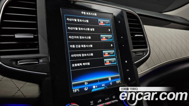 Renault Korea SM6 2017 — photo 16