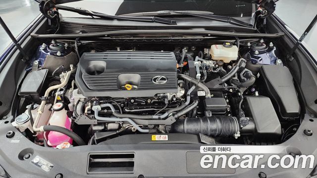 Lexus ES 2022 — photo 6