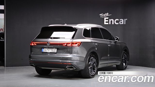 Volkswagen Touareg 2024 — photo 2