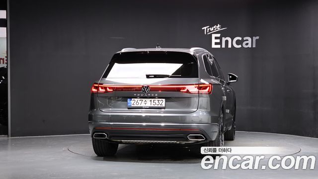 Volkswagen Touareg 2024 — photo 4