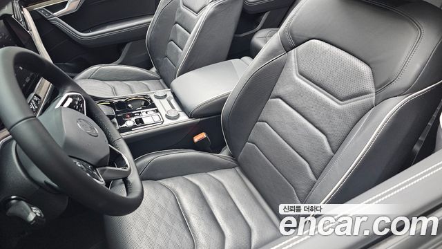 Volkswagen Touareg 2024 — photo 30