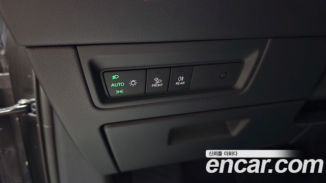 Volkswagen Touareg 2024 — photo 34