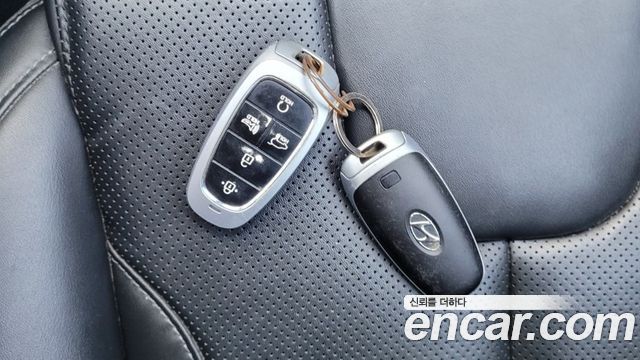 Hyundai Santafe 2021 — photo 19