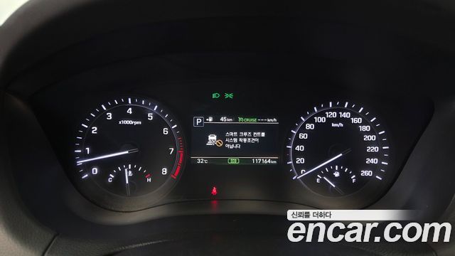 Genesis G80 2018 — photo 8