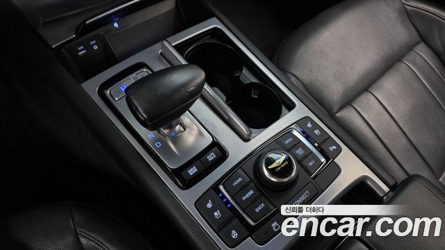 Genesis G80 2018 — photo 9