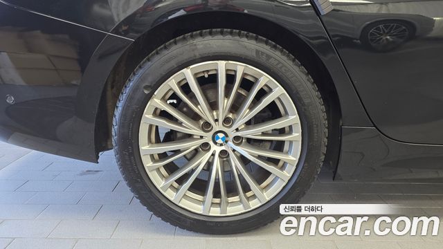 BMW 3-Series 2019 — photo 5
