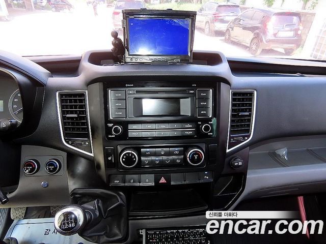 Hyundai Solati 2016 — photo 11