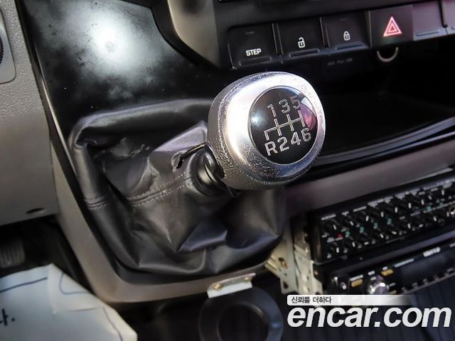 Hyundai Solati 2016 — photo 14