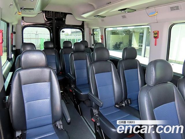 Hyundai Solati 2016 — photo 18