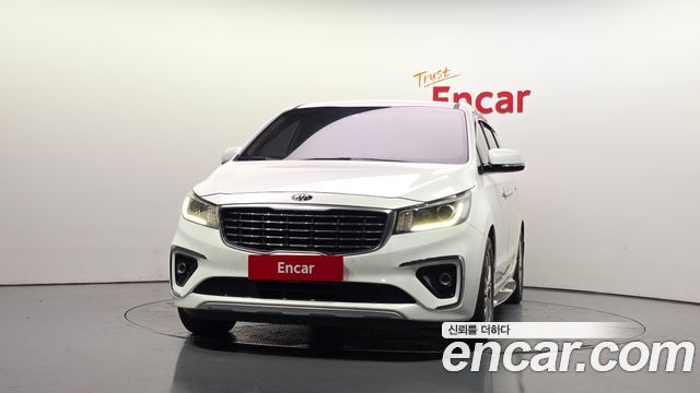 Kia Canival 2019 — photo 3