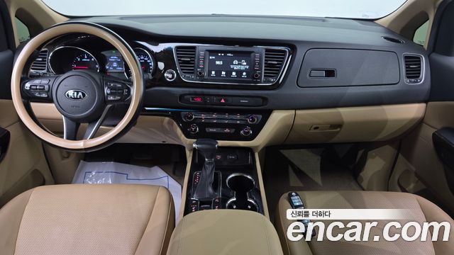 Kia Canival 2019 — photo 7