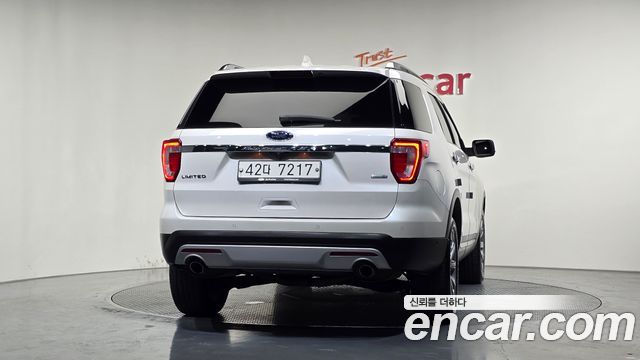 Ford Explorer 2017 — photo 4