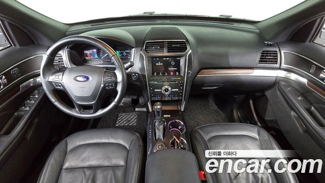 Ford Explorer 2017 — photo 7