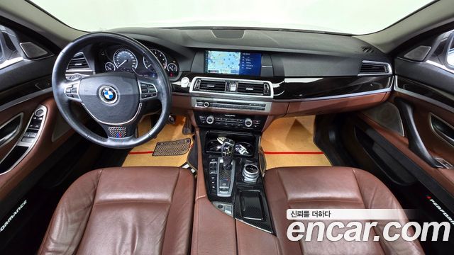 BMW 5-Series 2013 — photo 10