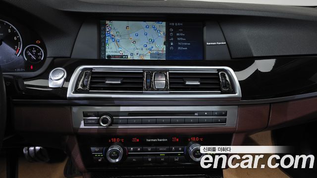 BMW 5-Series 2013 — photo 18