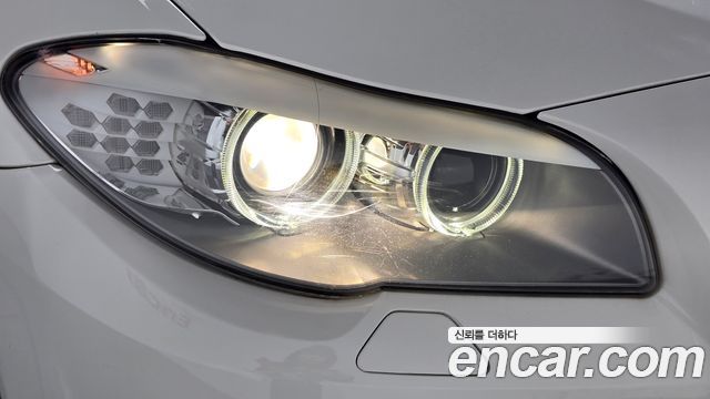 BMW 5-Series 2013 — photo 8