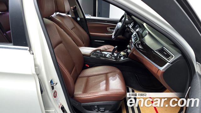 BMW 5-Series 2013 — photo 16