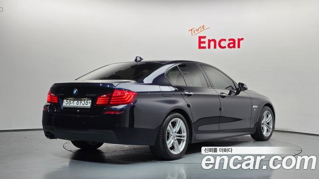 BMW 5-Series 2016 — photo 2