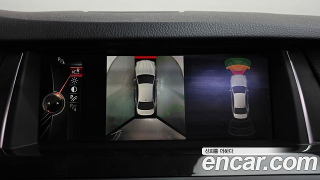 BMW 5-Series 2016 — photo 15