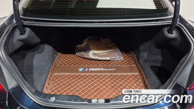 BMW 5-Series 2016 — photo 20