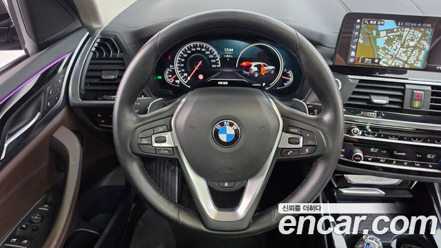 BMW X3 2018 — photo 20