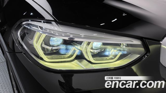 BMW X3 2018 — photo 8