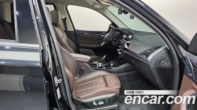 BMW X3 2018 — photo 16