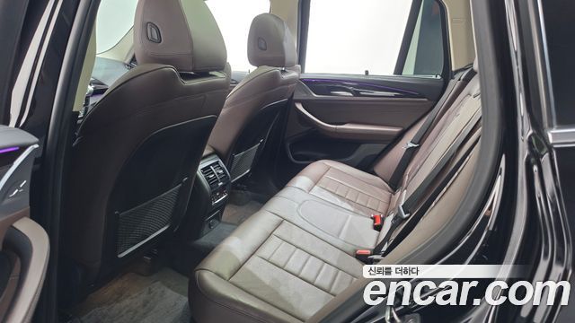 BMW X3 2018 — photo 27
